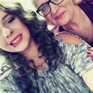 Meet your Posher, Haley